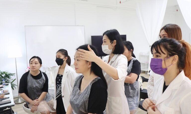 想成为顶尖美容师？吉隆坡最受欢迎的美容学院揭秘！