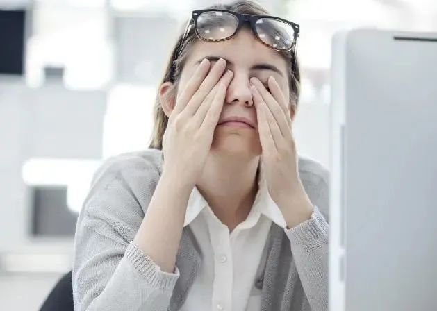 “告别干涩、酸痛和模糊！7个护眼妙招让你重拾清晰视界！”
